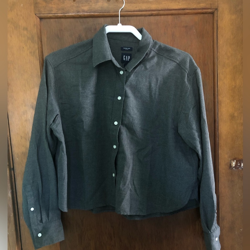 NWOT Cropped GAP flannel top